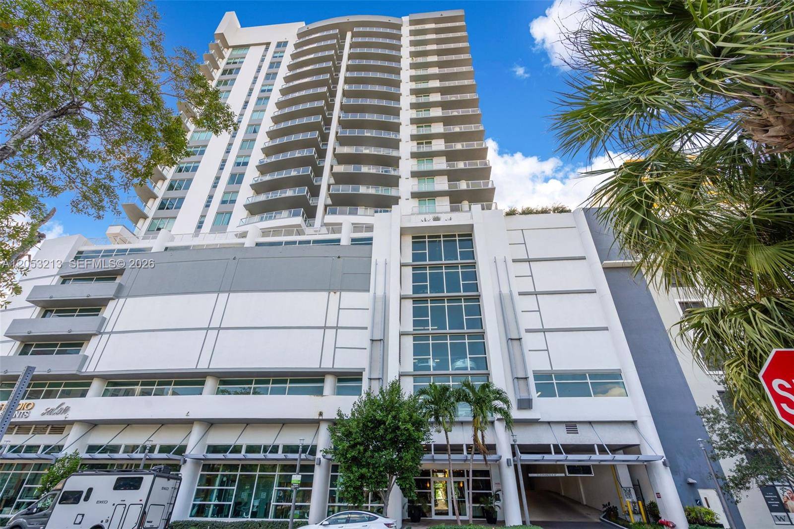 315 NE 3rd AveFort Lauderdale - STRADA 315 CONDO,Strada 315 condo unit 1805 - picture