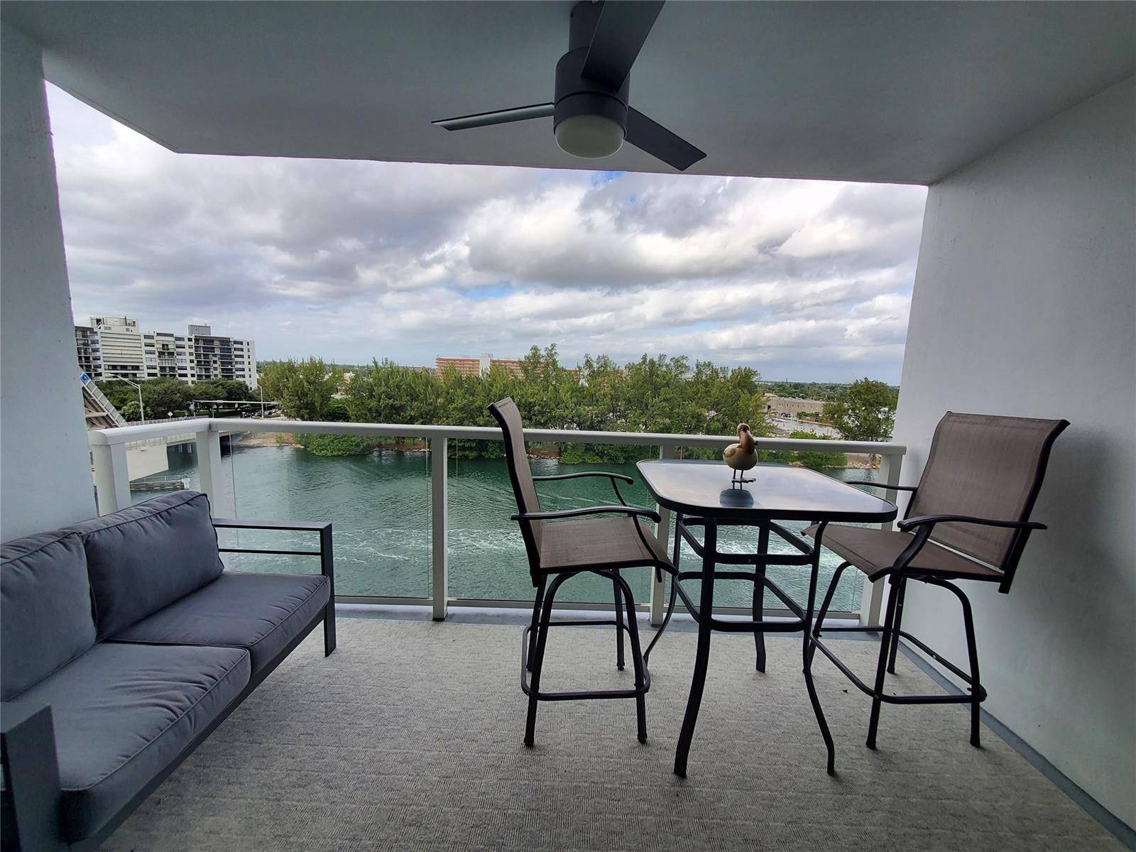 1401 N RiversidePompano Beach - WATERBURY CONDO condo unit 805 - picture