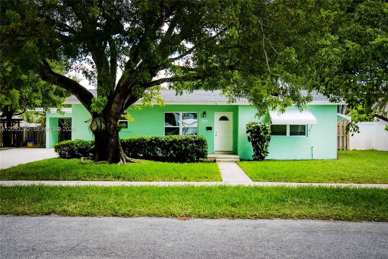 1427 Crest DrLake Worth - picture
