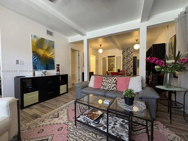 180 NE 82nd TerMiami - ROYAL PALM GARDENS condo unit L - picture