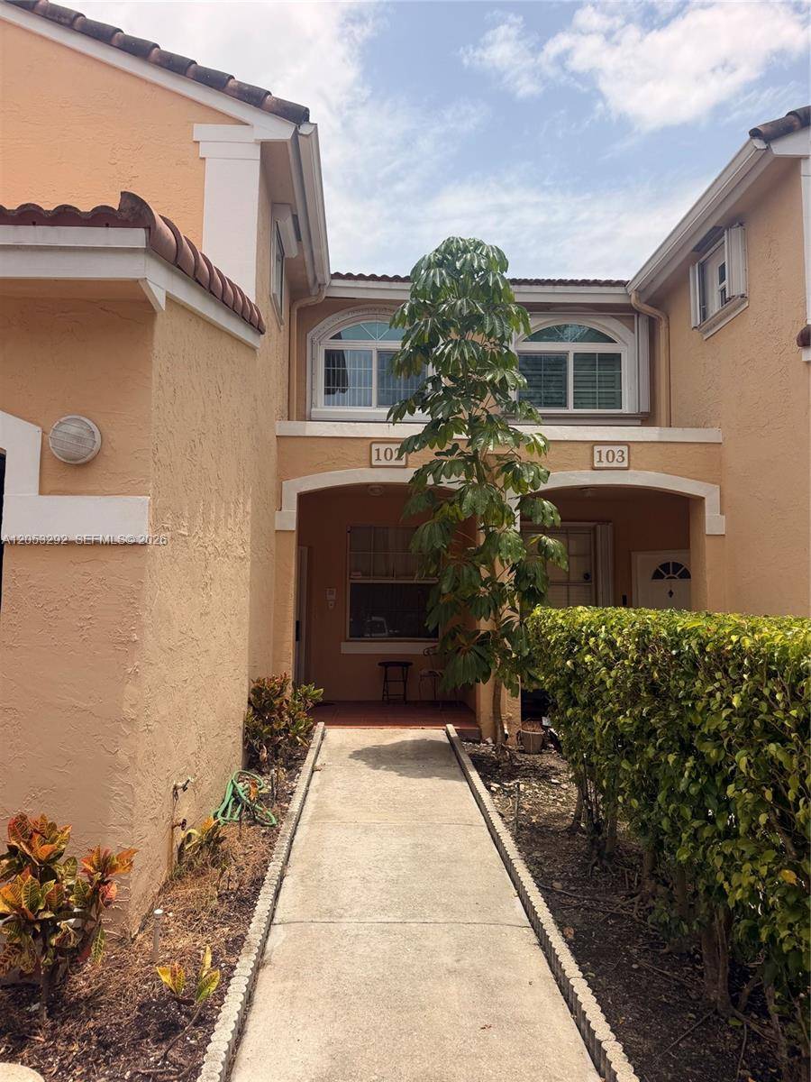 14817 Balgowan RdMiami Lakes - REGATTA POINTE CONDO NO S condo unit 102-5 - picture