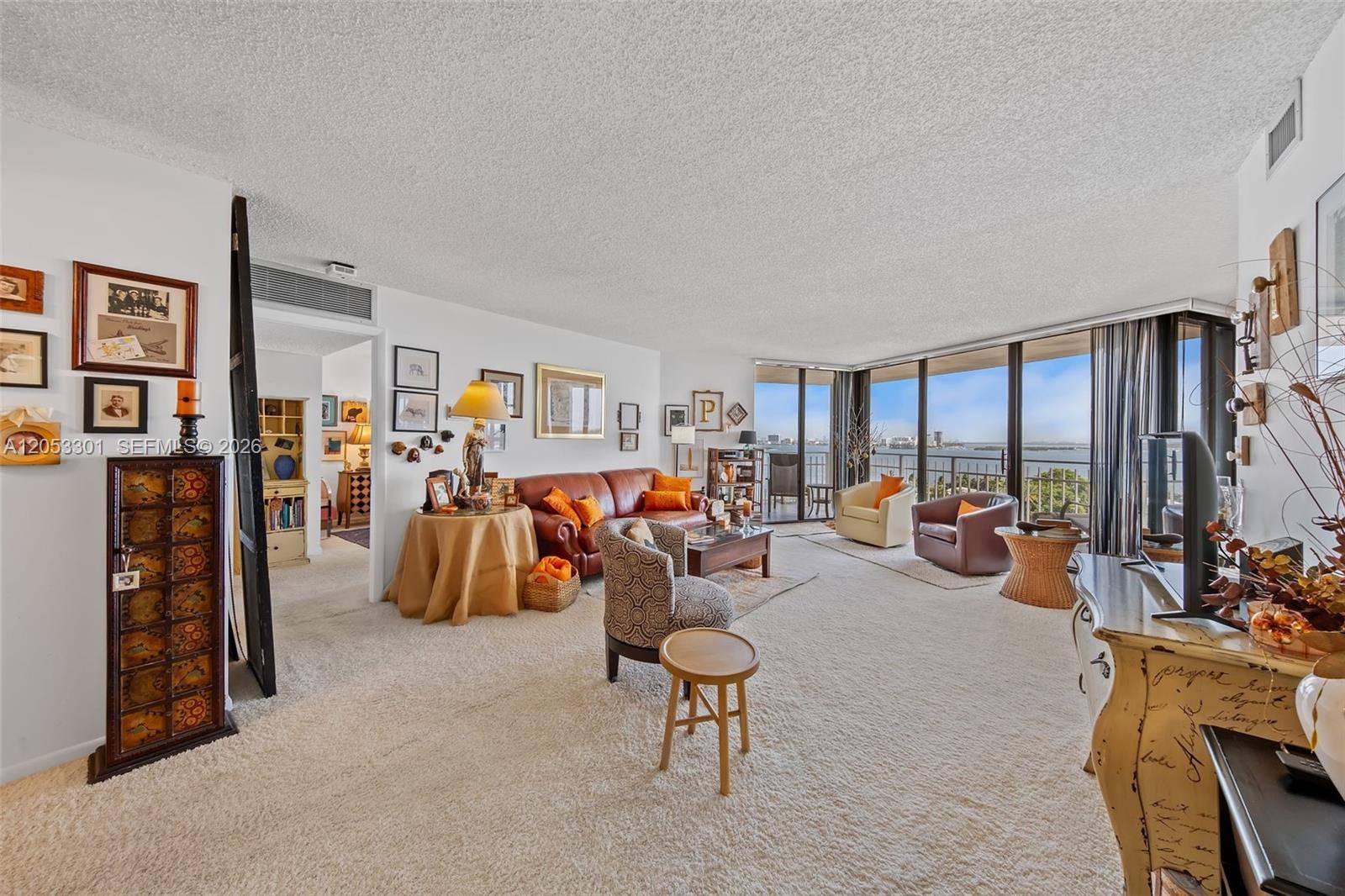 4000 Towerside TerMiami - THE TOWERS OF QUAYSIDE CO condo unit 1210 - picture