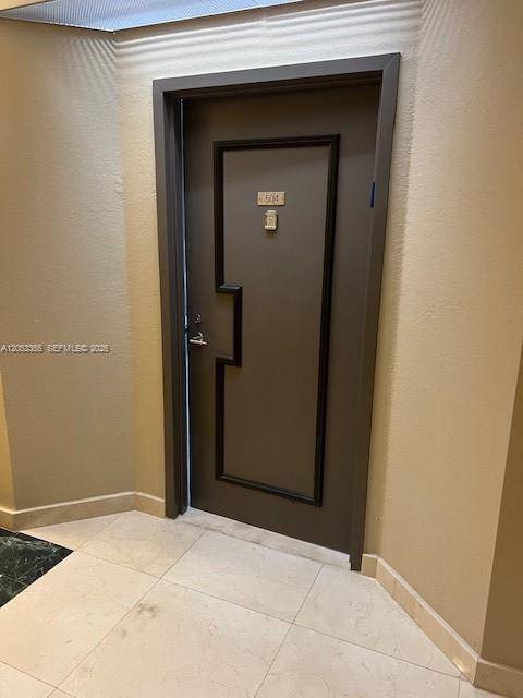 3600 Yacht Club DrAventura - HARBOR TOWERS condo unit 504 - picture