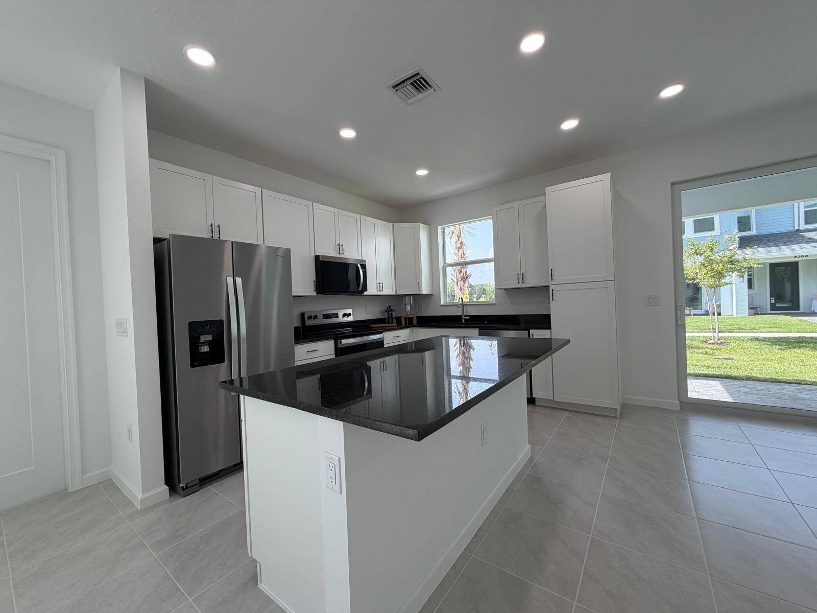 4402 Longwood LakeWestlake - picture