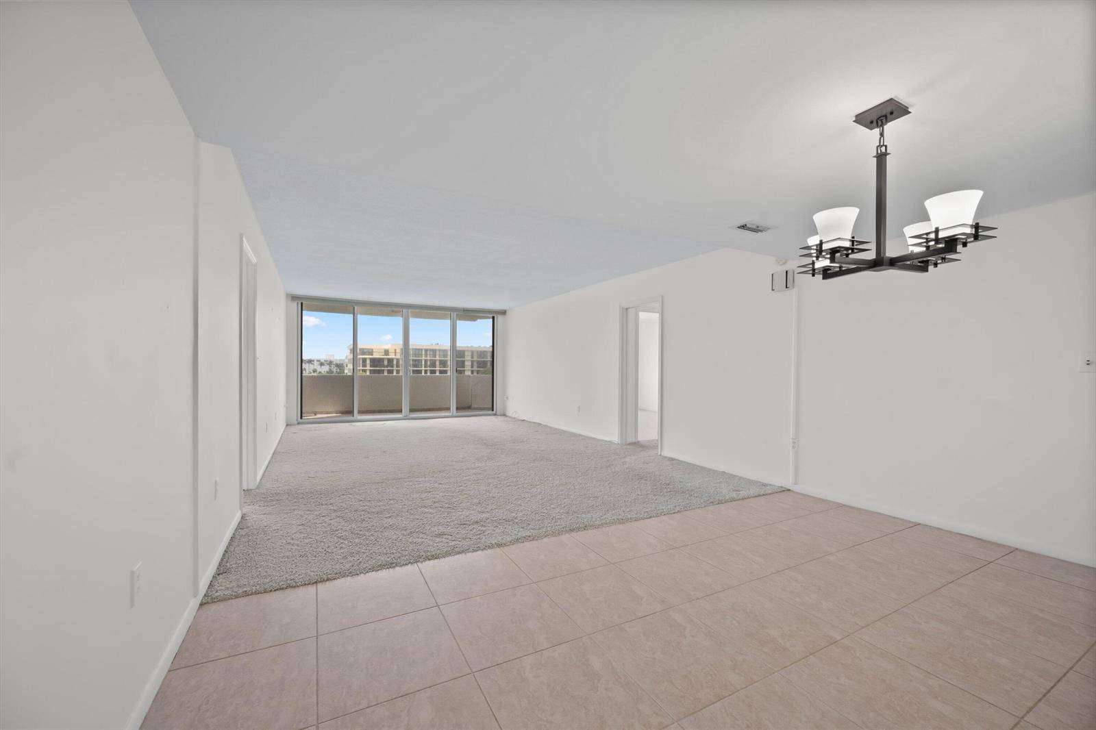 2773 S OceanPalm Beach - CARLYLE HOUSE CONDO condo unit 416 - picture