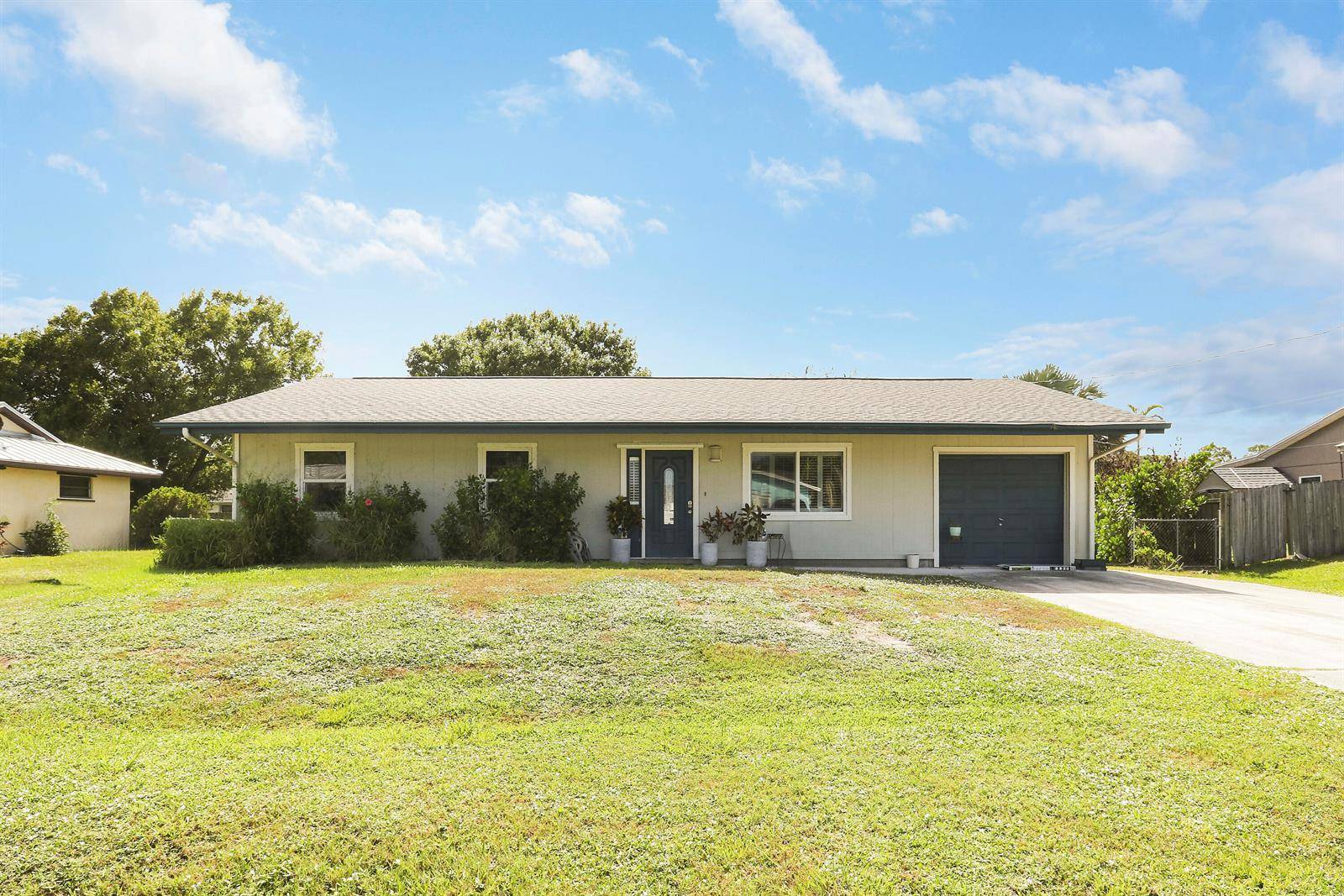 5601 PalmFort Pierce - picture