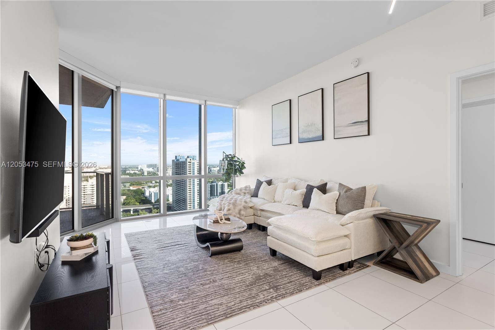 851 NE 1st AveMiami - PARAMOUNT MIAMI WORLDCENT,Paramount Miami condo unit 2308 - picture