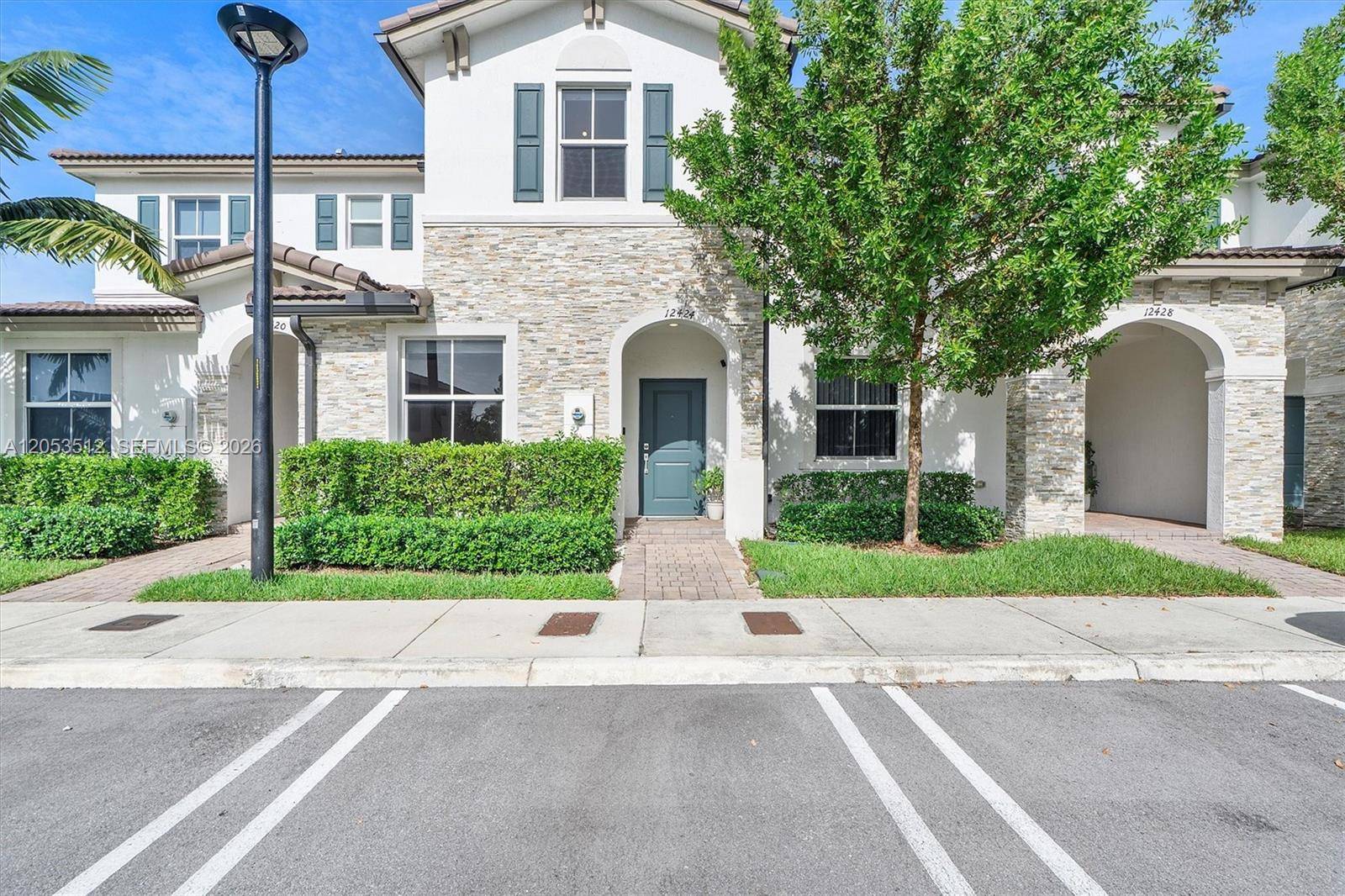 12424 NW 23rd CtMiami - picture