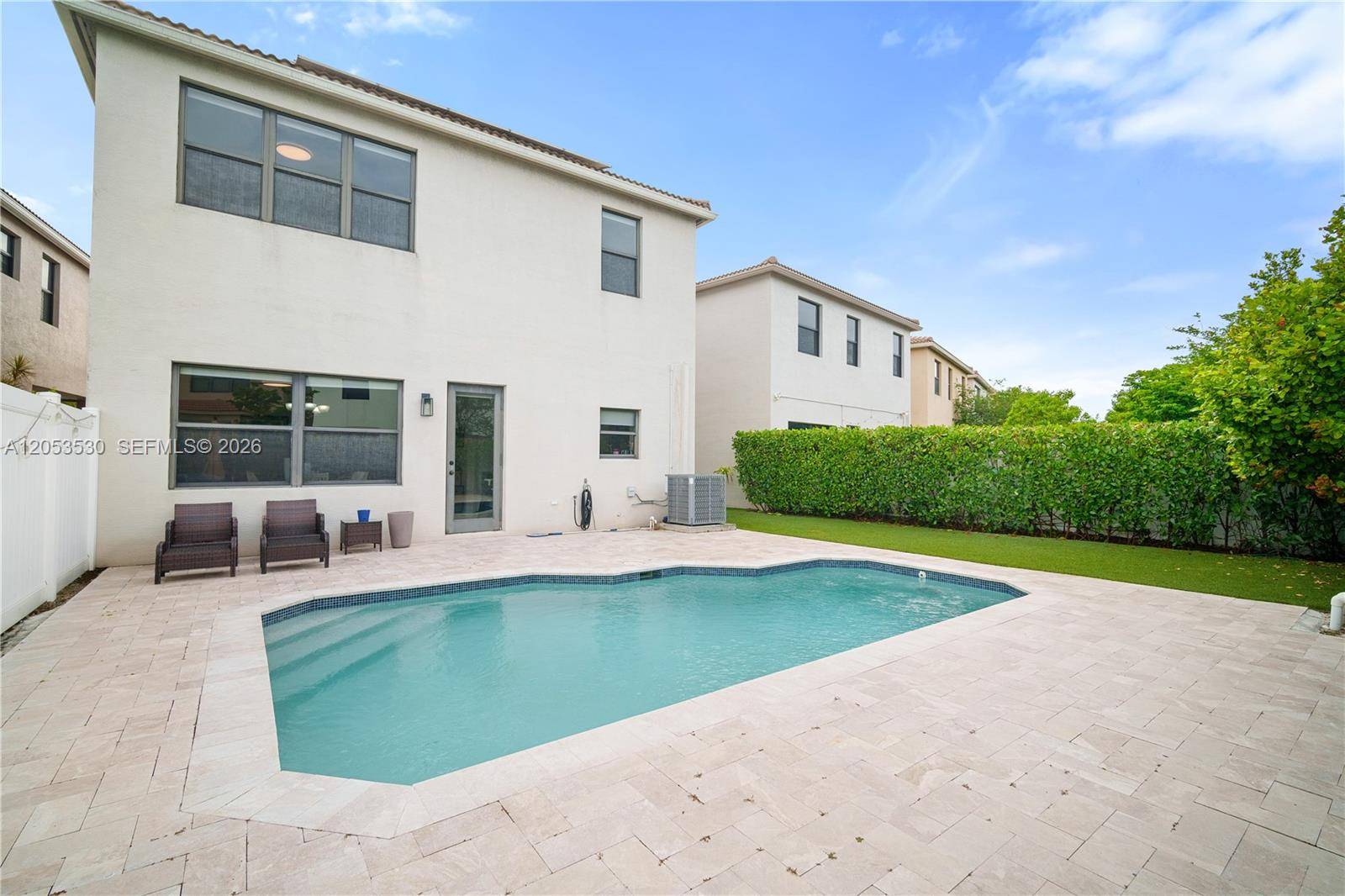 918 NE 191st StMiami - picture