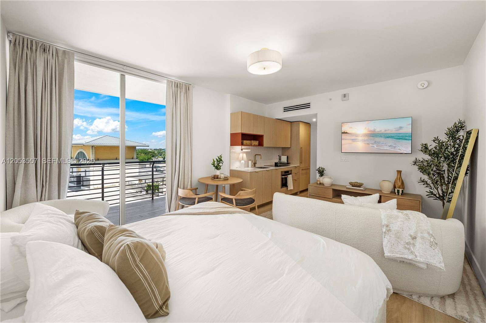 90 NE 32 StMiami - The Standard Residences condo unit 715 - picture