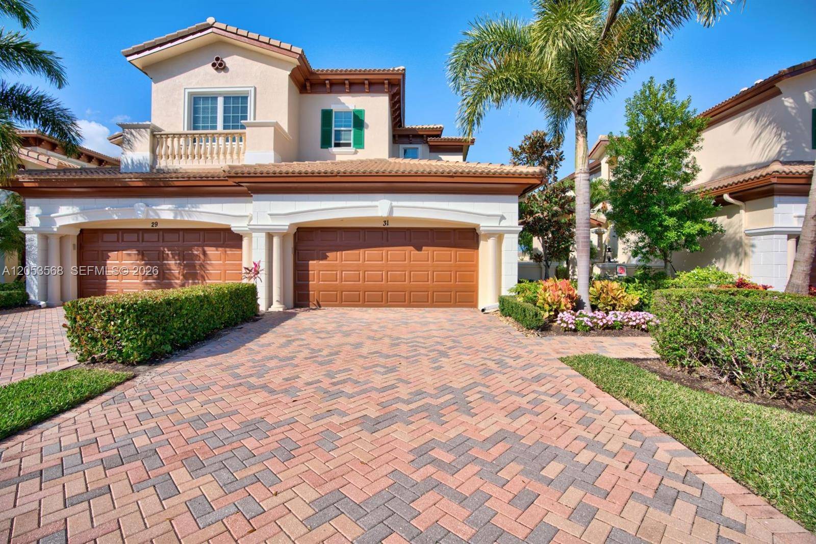 111 Tresana BlvdJupiter - JUPITER COUNTRY CLUB COND condo unit 31 - picture