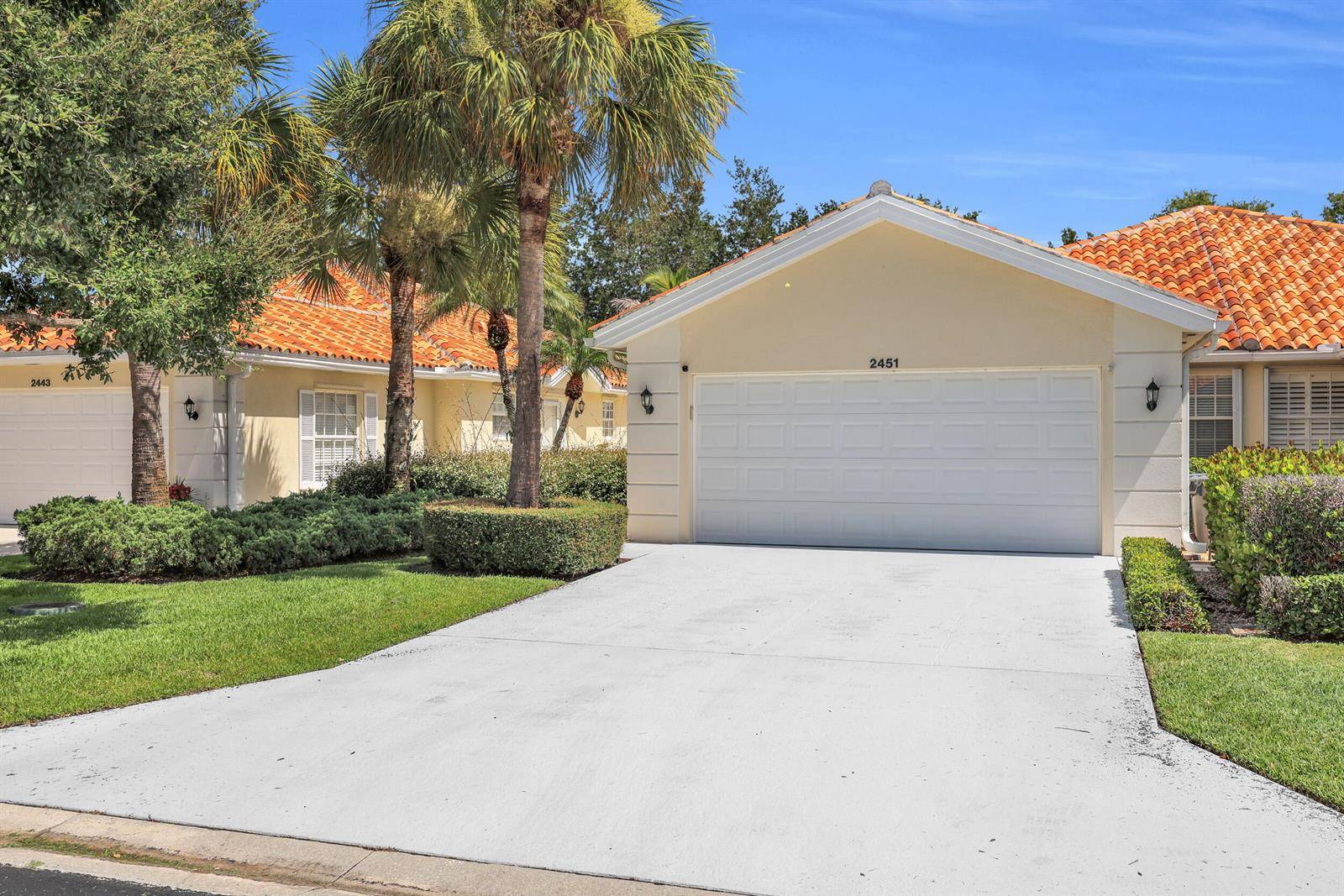 2451 SW PARKSIDEPalm City - picture