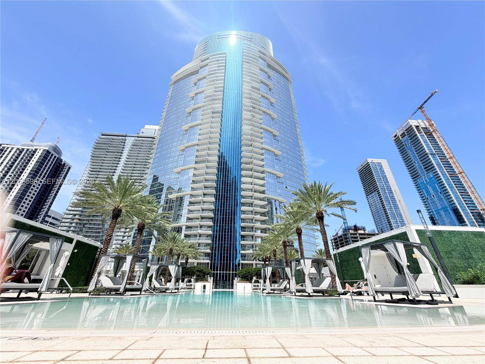 851 NE 1st AveMiami - PARAMOUNT MIAMI WORLDCENT condo unit 2406 - picture