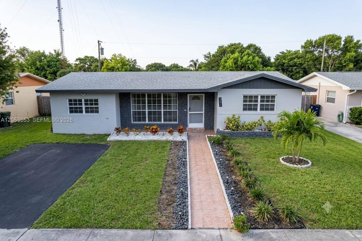 351 NW 206th TerMiami Gardens - picture