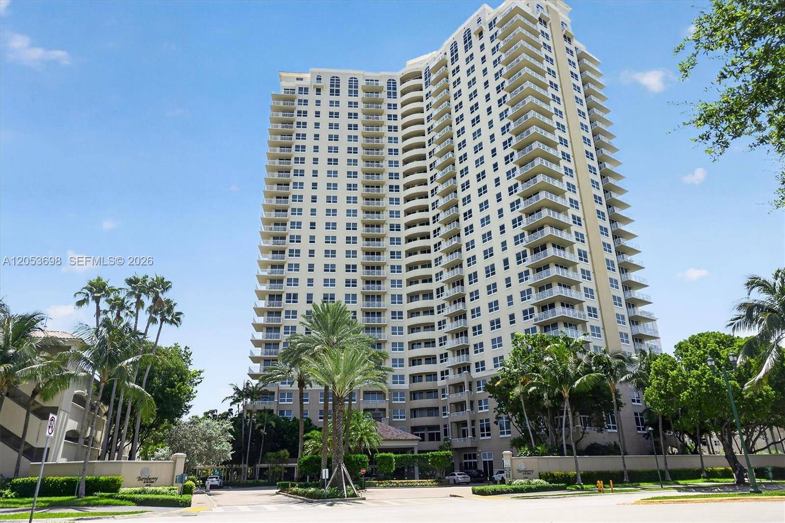 19501 W Country Club DrAventura - TURNBERRY ON THE GREEN condo unit 2401 - picture