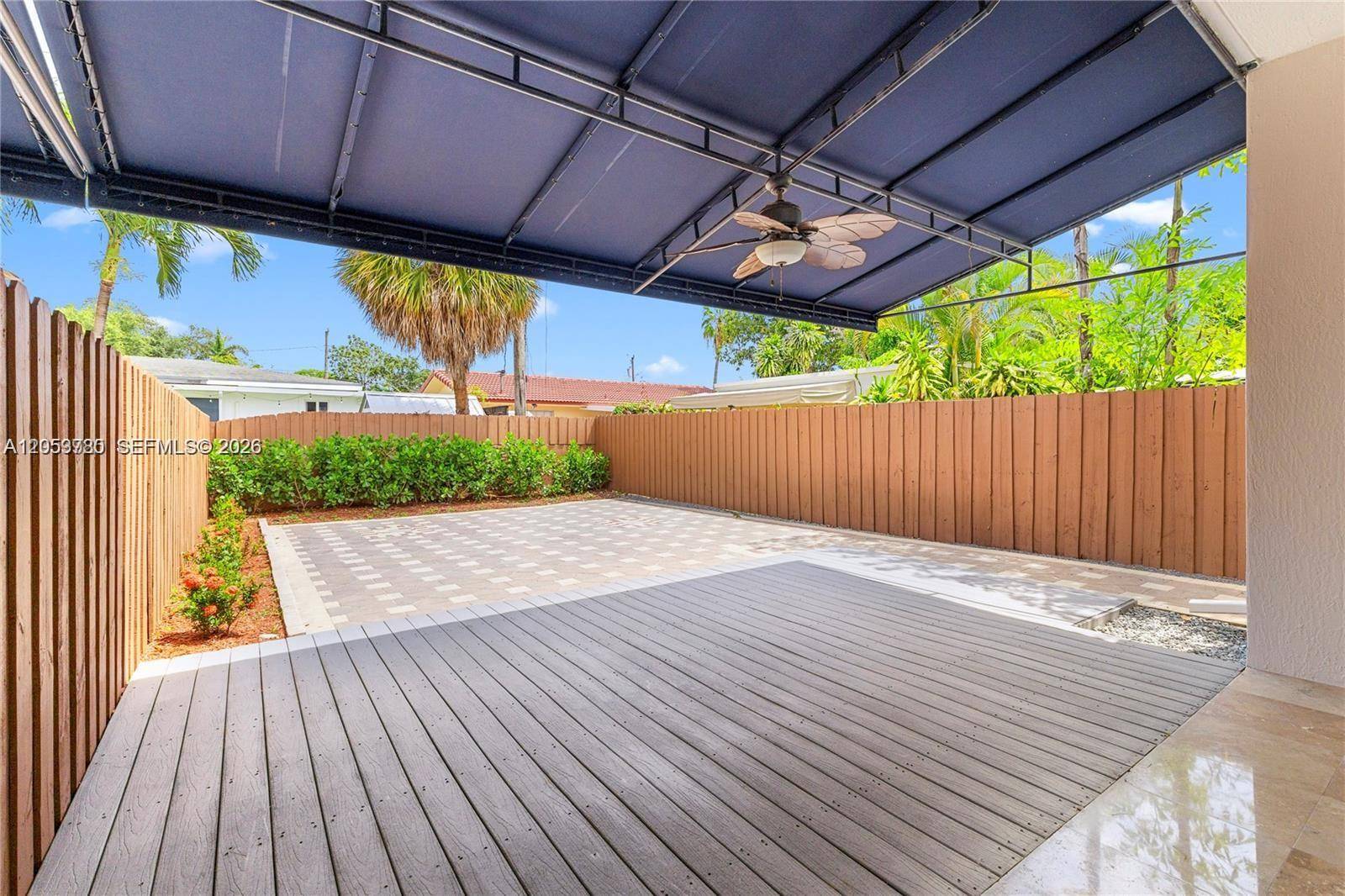 4023 SW 10th StMiami - picture