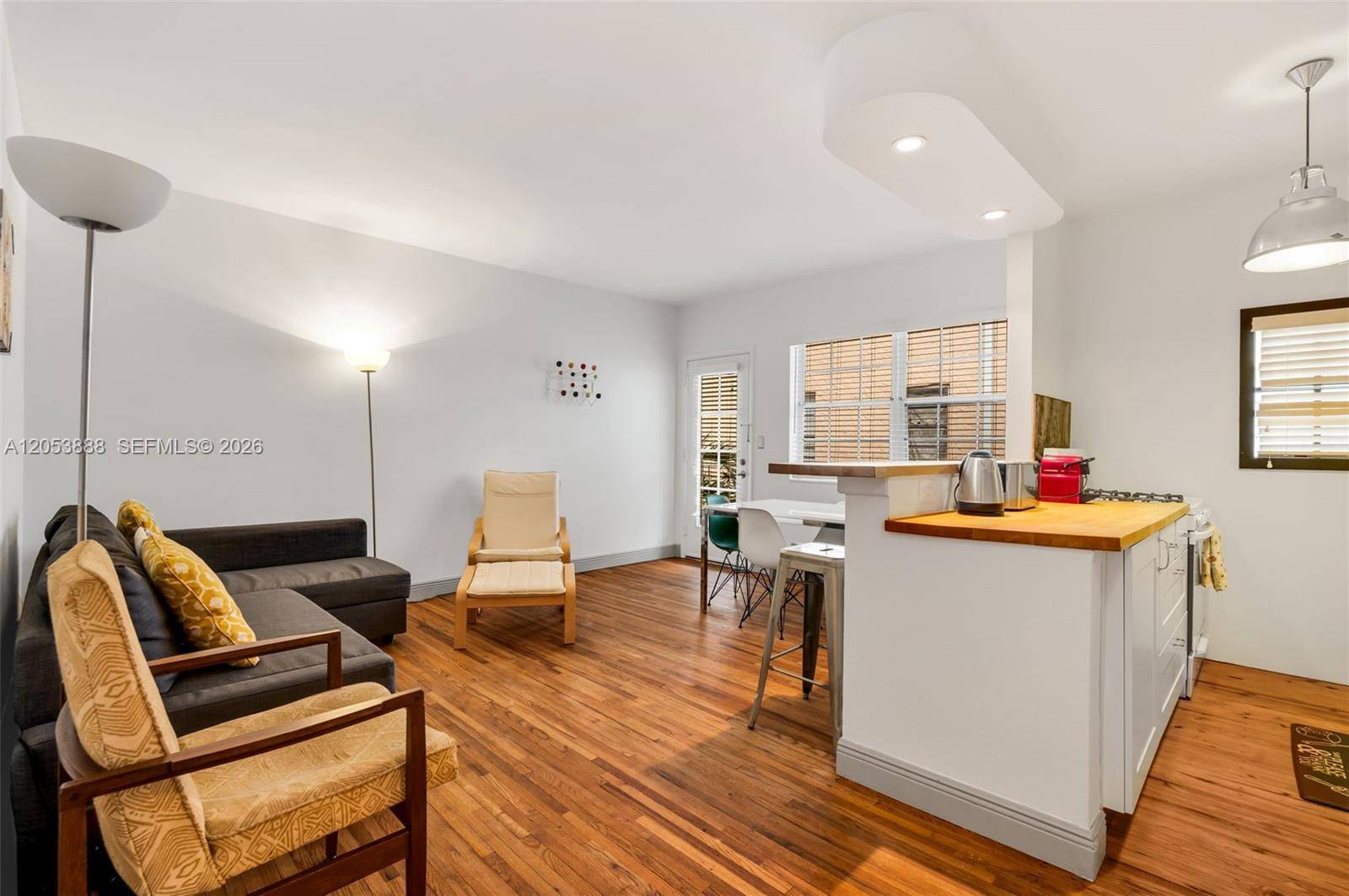 1551 Michigan AveMiami Beach - LINCOLN PLACE CONDO condo unit 12 - picture