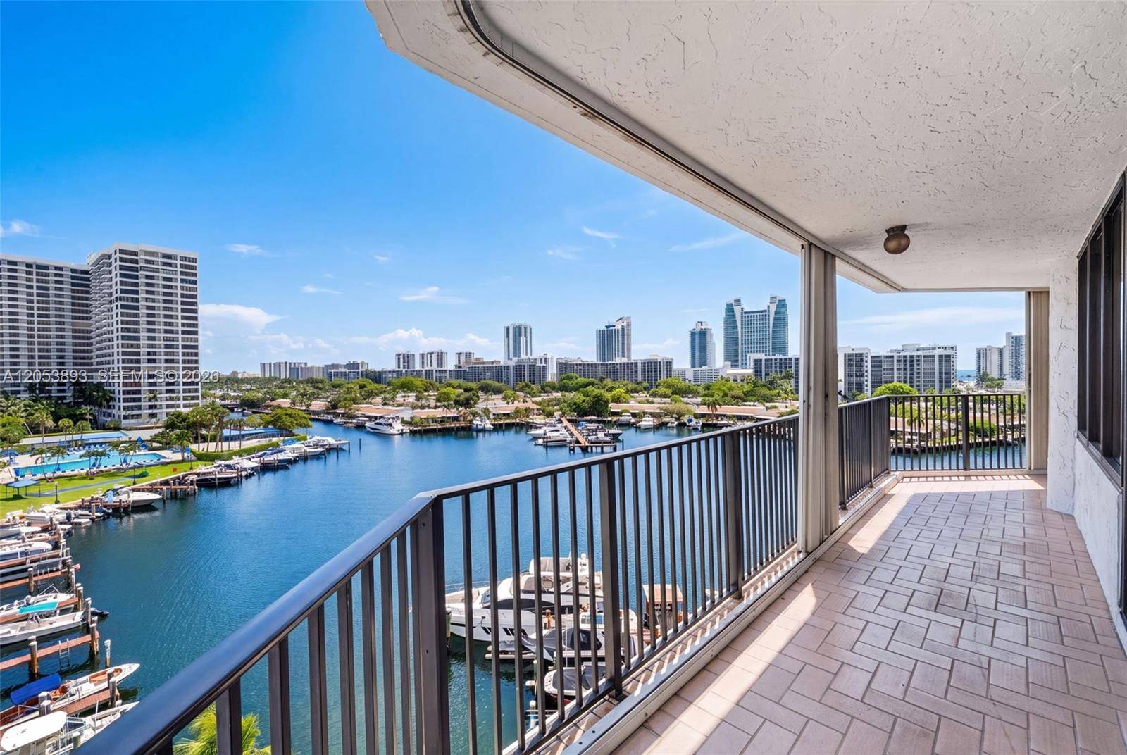 300 Three Islands BlvdHallandale Beach - ANCHOR BAY CLUB CONDO condo unit 207 - picture