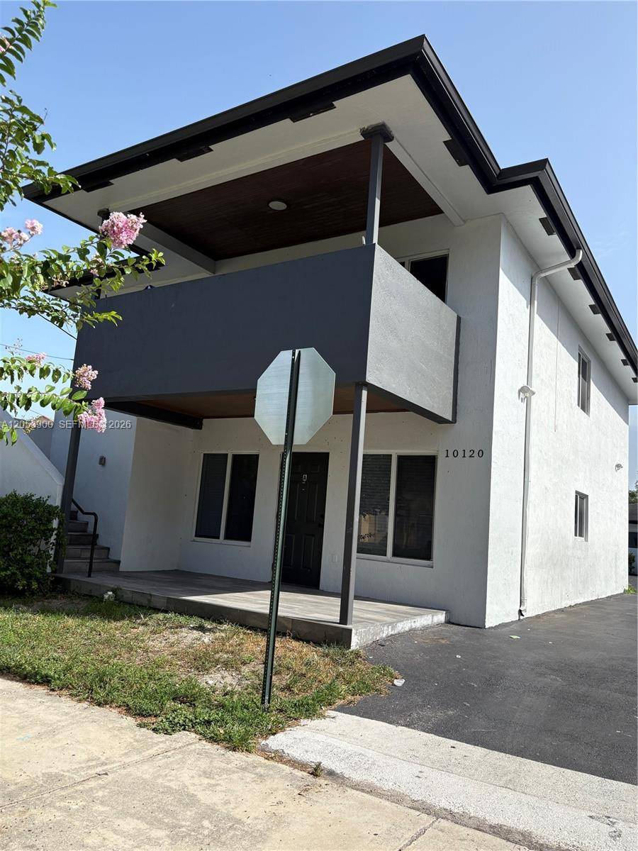 10128 W Fern StMiami - picture