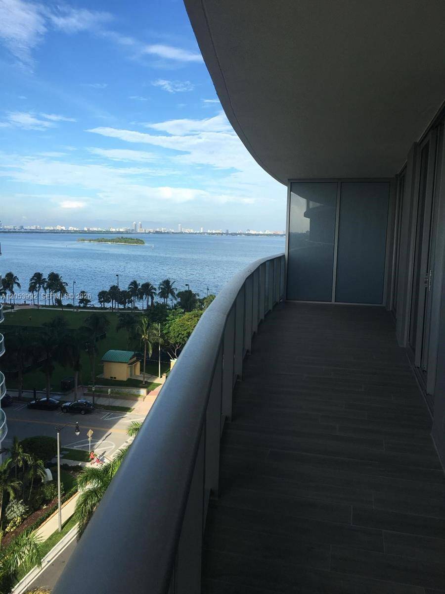 488 NE 18 stMiami - ARIA ON THE BAY CONDO condo unit 809 - picture