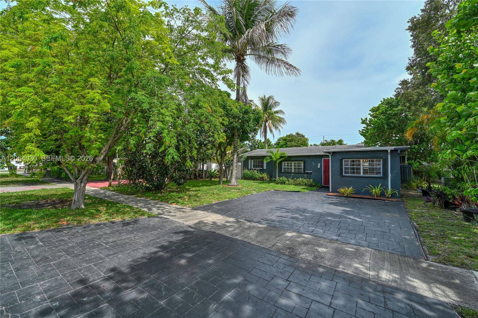 76 NE 170th StNorth Miami Beach - picture