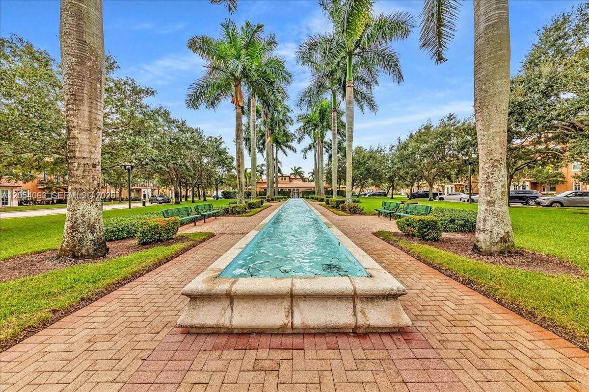 995 SW 147th AvePembroke Pines - COBBLESTONE II condo unit 2514 - picture