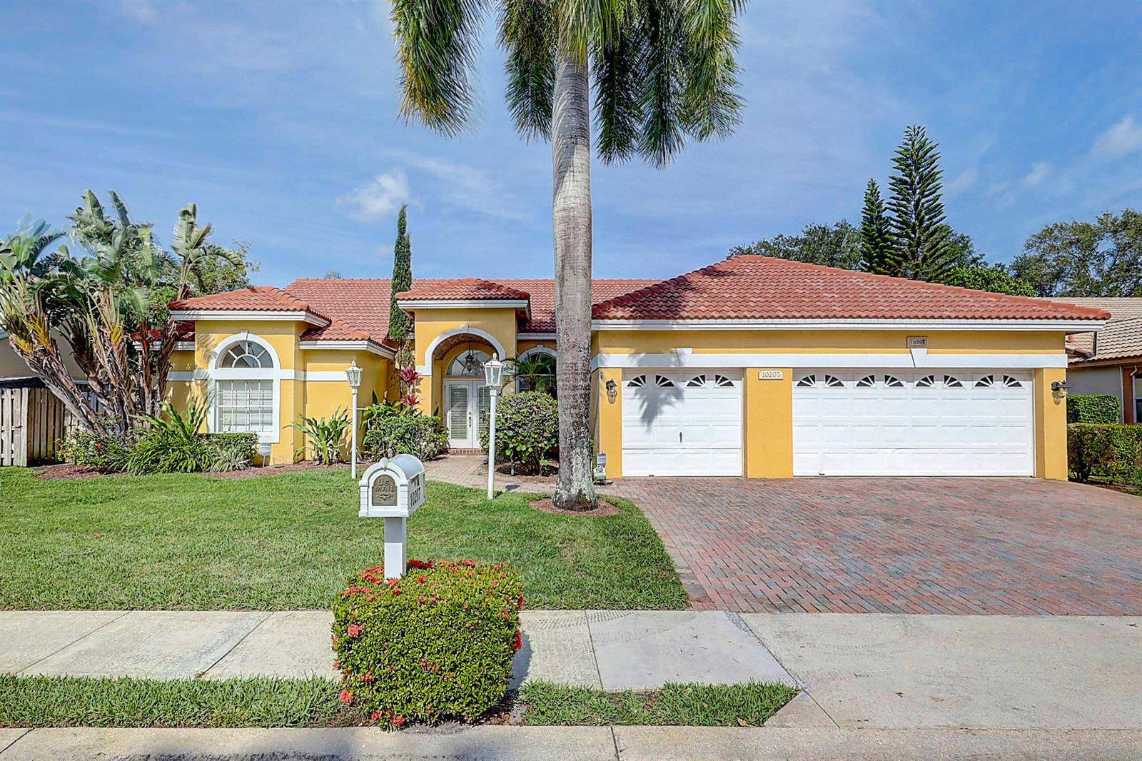 10207 AllamandaPalm Beach Gardens - picture
