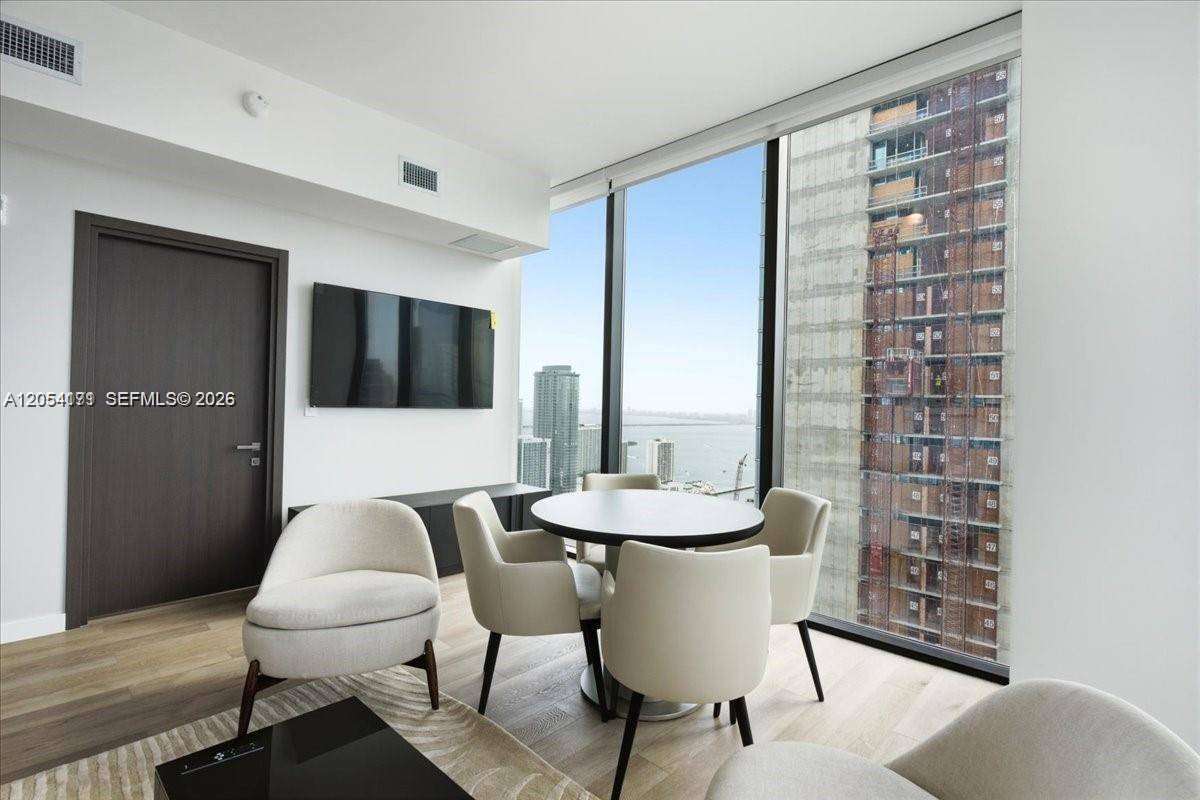 20 NE 11th StMiami - ELEVEN HOTEL AND RESIDENCE condo unit 4904 A - picture