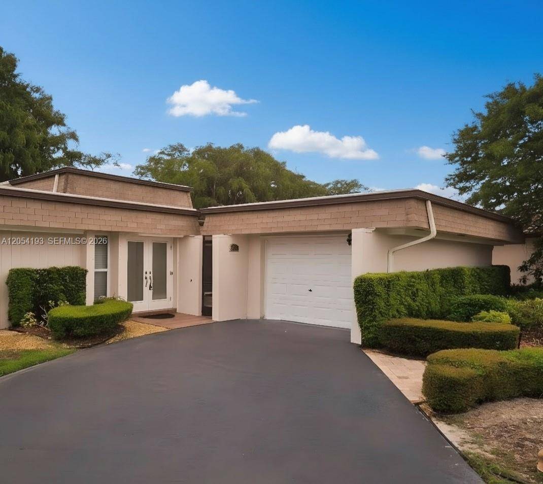 4602 King Palm DrTamarac - picture