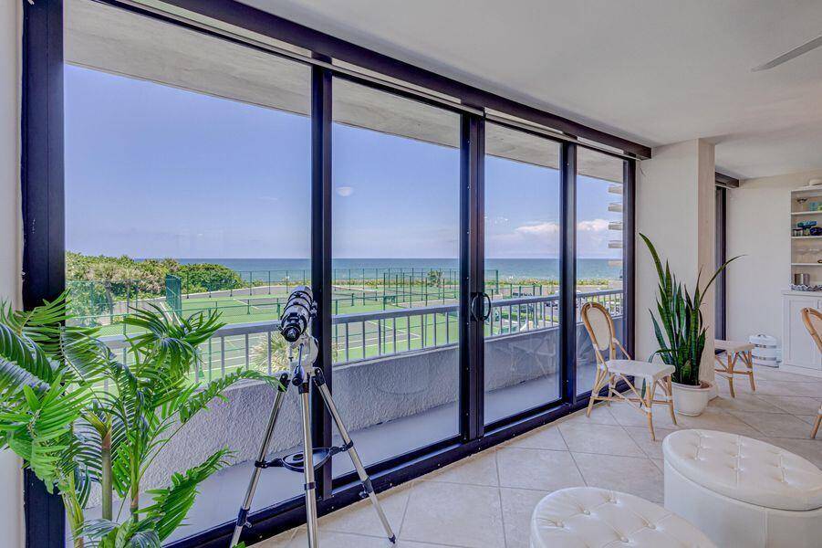5550 N OceanRiviera Beach - WATER GLADES CONDO,WATER GLADES condo unit 3c - picture