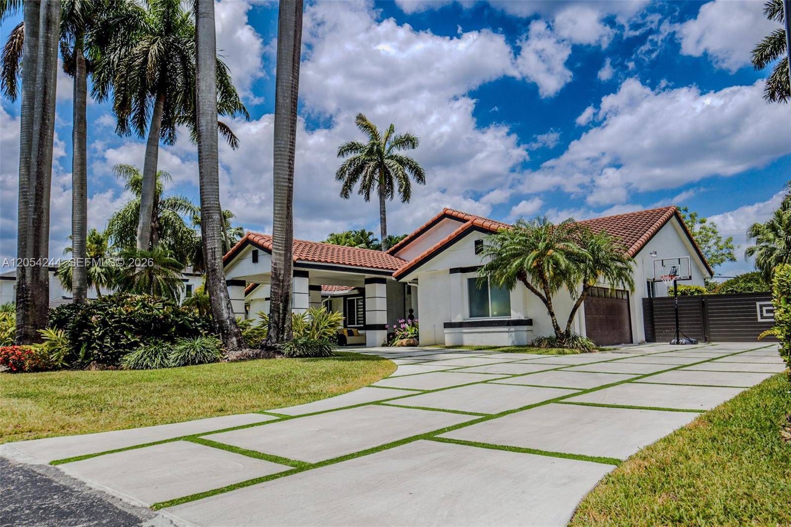 11929 SW 72 TERMiami - picture