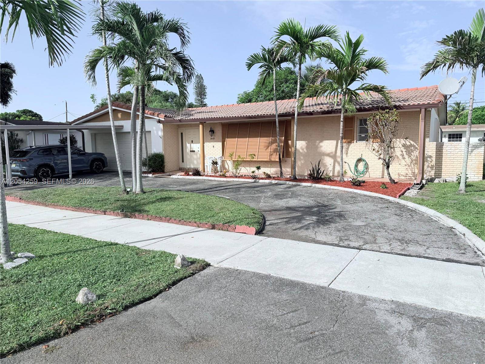 21105 NW Miami CtMiami Gardens - picture