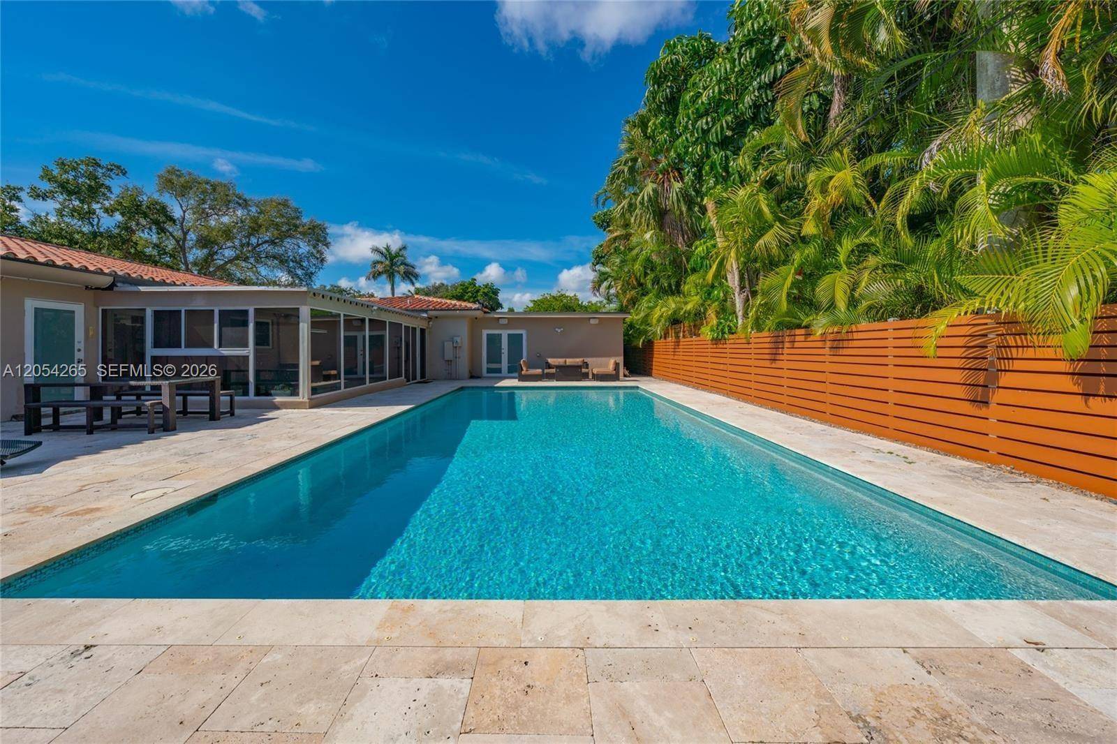 1065 NE 87th StMiami - picture