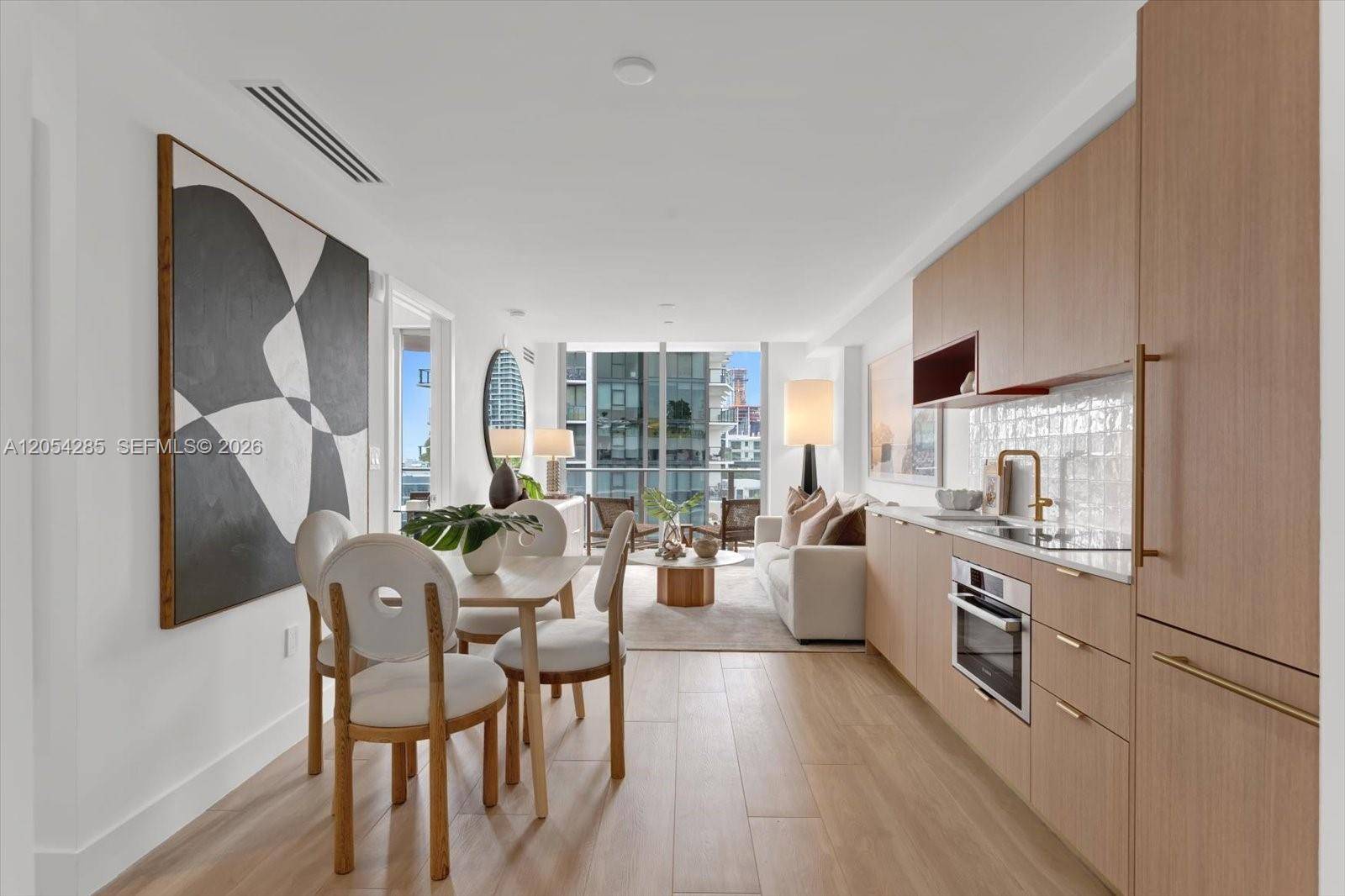 90 NE 32nd StreetMiami - The Standard Residences condo unit PH05 - picture