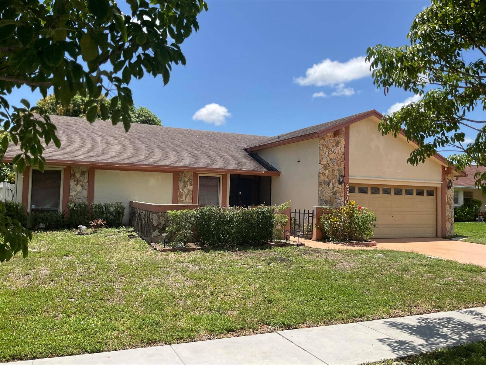 4770 NW 85THLauderhill - picture