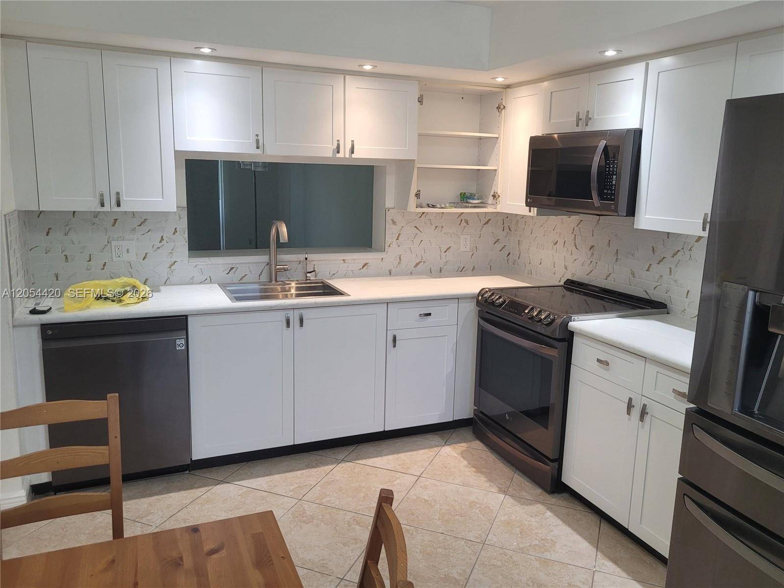 1200 SW 130th AvePembroke Pines - HAWTHORNE AT CENTURY VILL condo unit 207G - picture