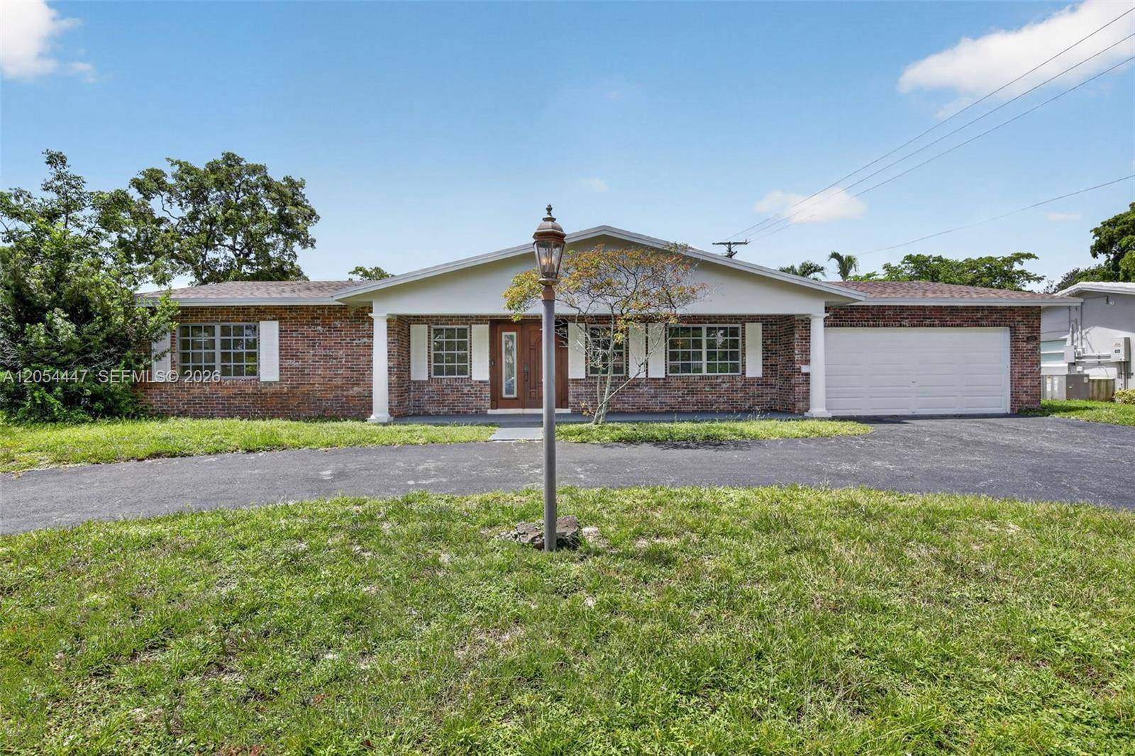 5620 SW 8th StPlantation - picture