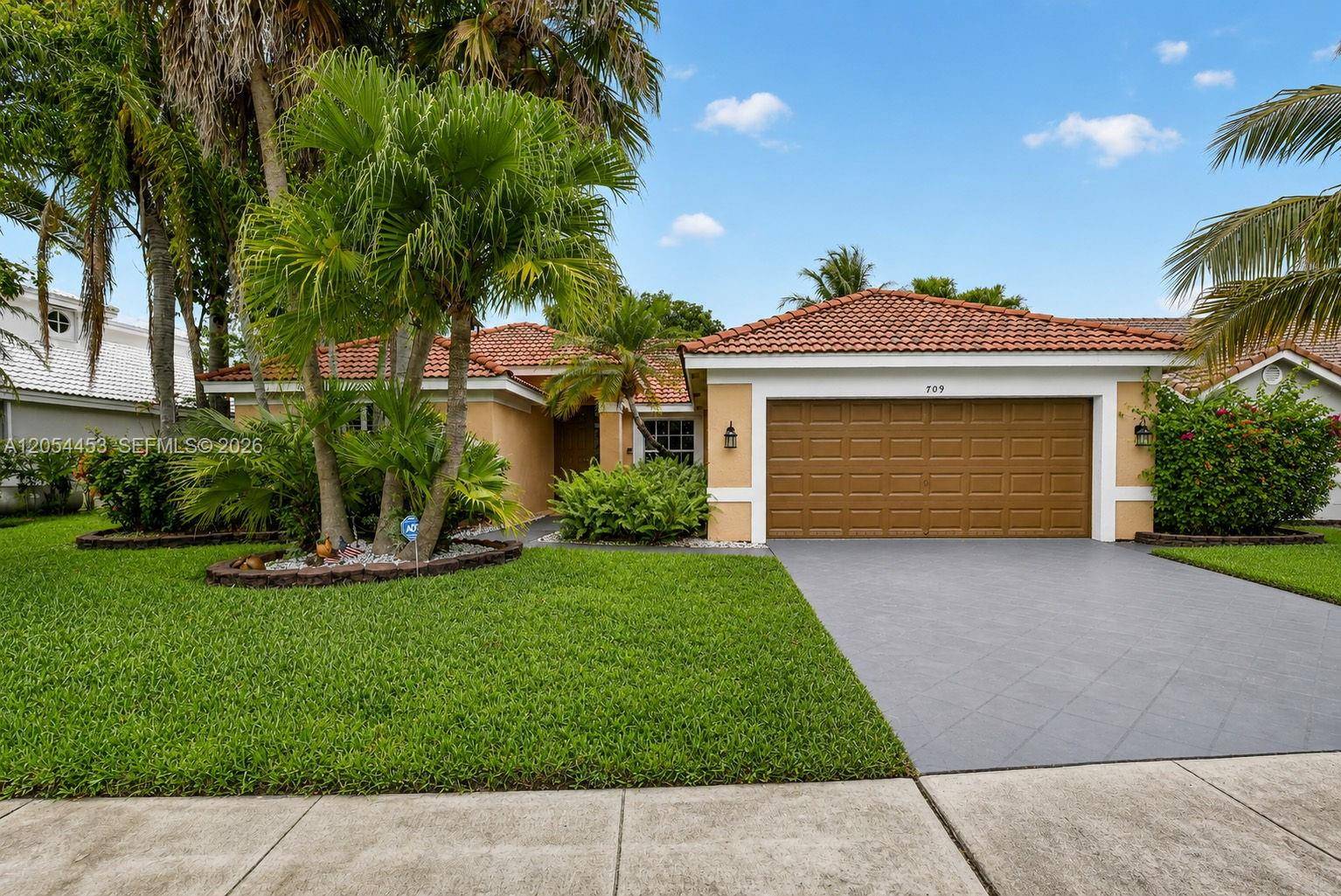 709 NW 177th AvePembroke Pines - picture