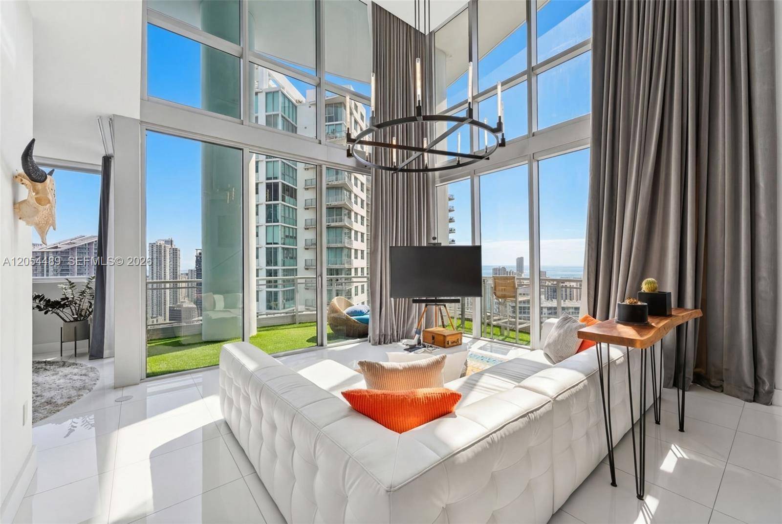 90 SW 3rd StMiami - IVY CONDO condo unit PH-12 - picture