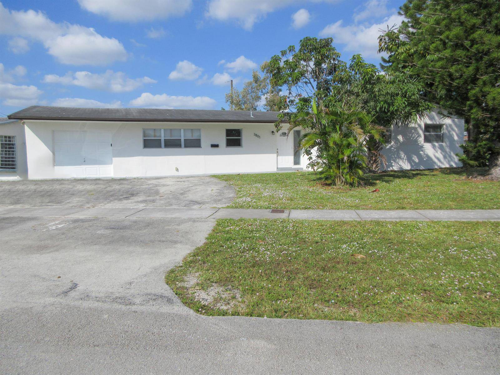 3801 NW 6THLauderhill - picture