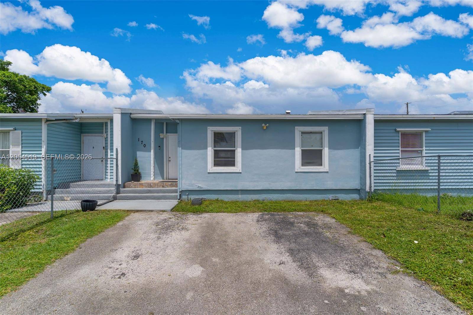 170 NW 9th AveFlorida City - picture