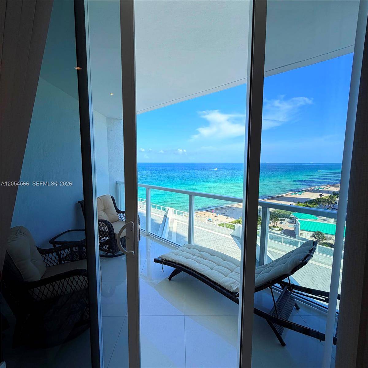 16699 Collins AveSunny Isles Beach - LA PERLA CONDO condo unit 1410 - picture