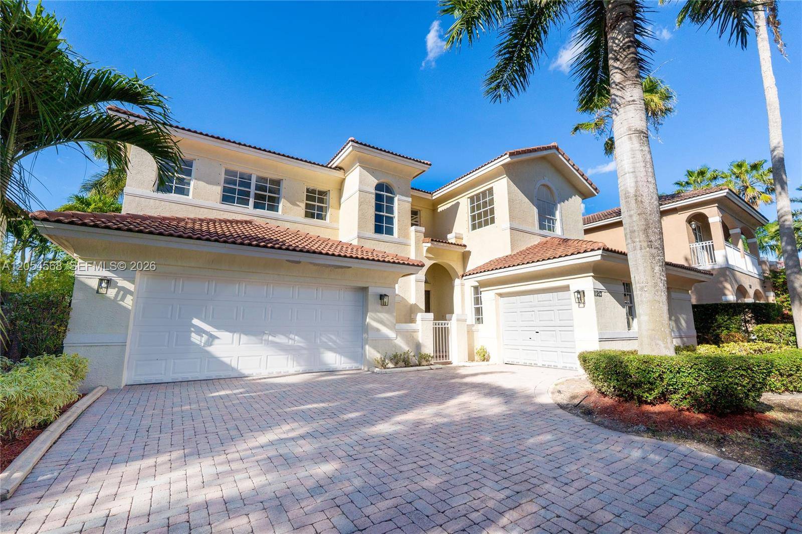 11213 NW 71st TerDoral - picture