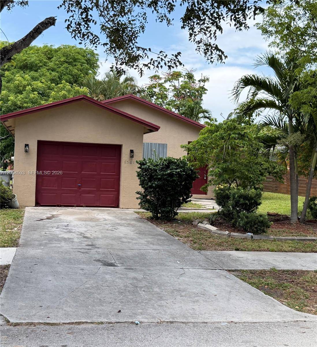 1561 NW 7th TerPompano Beach - picture