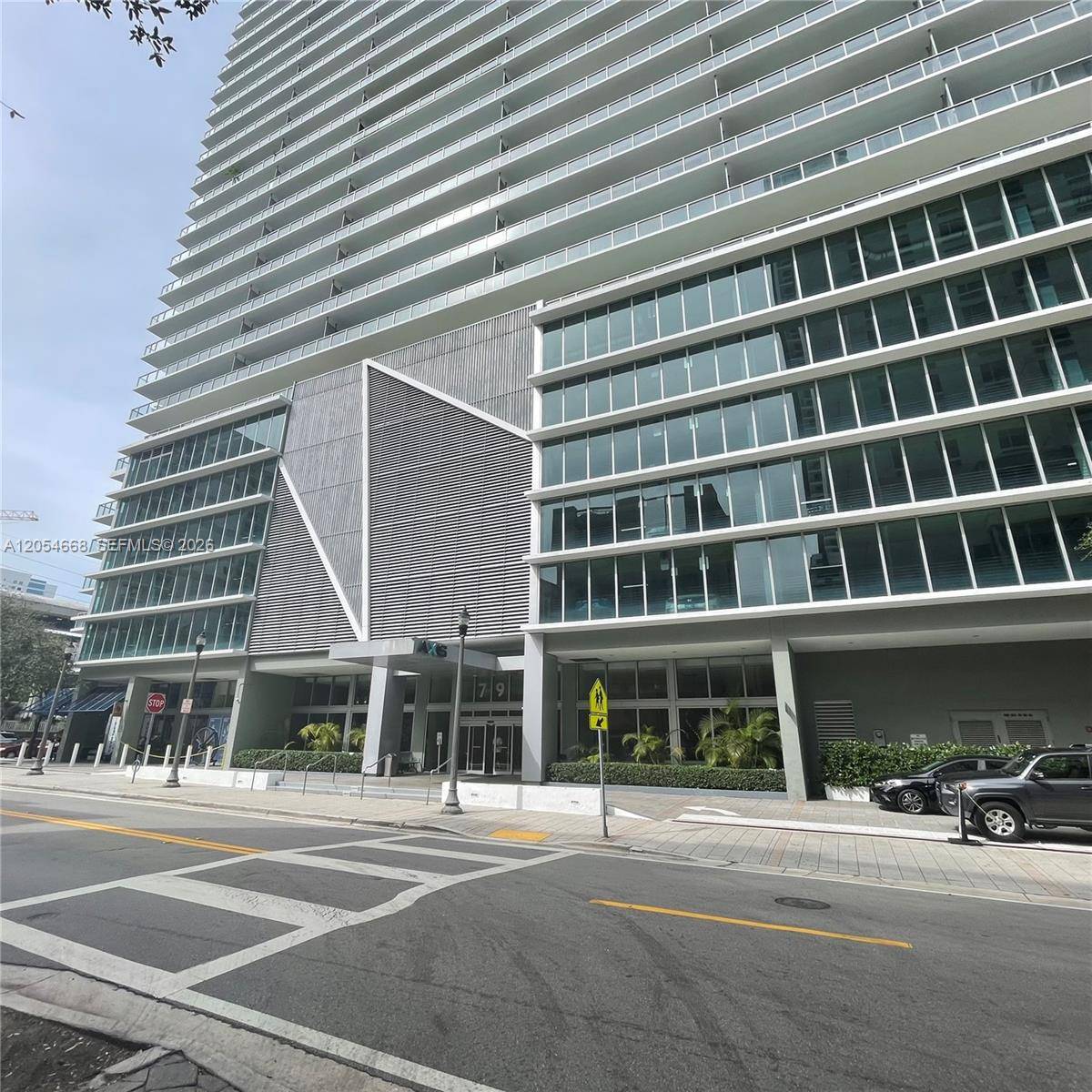 79 SW 12 STMiami - AXIS ON BRICKELL condo unit 3011-S - picture