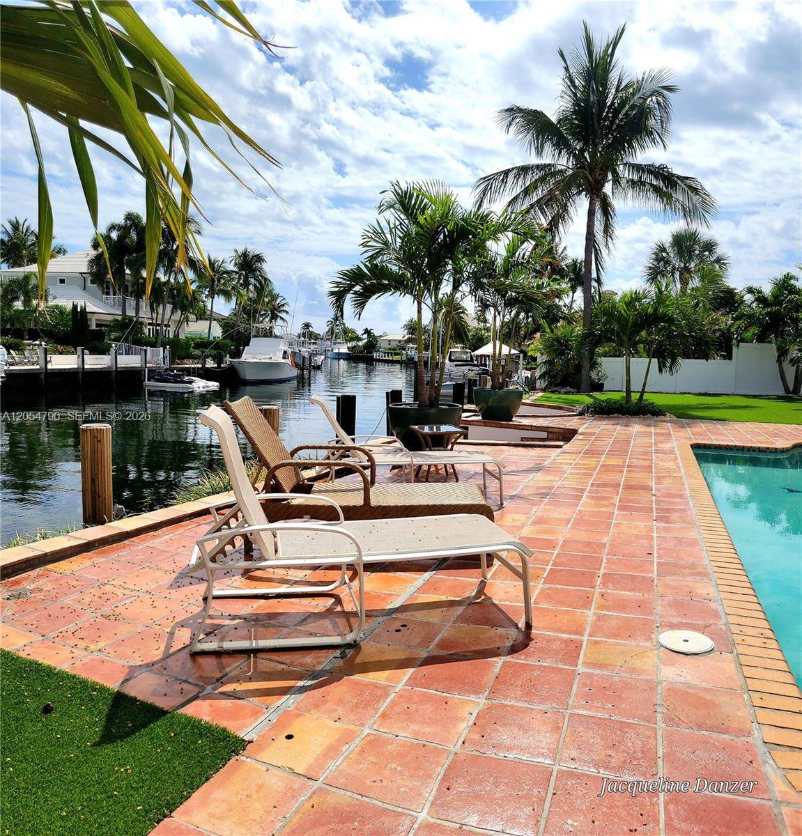 2781 NE 23rd CtPompano Beach - HILLSBORO HARBOR UNIT condo unit 2781 - picture