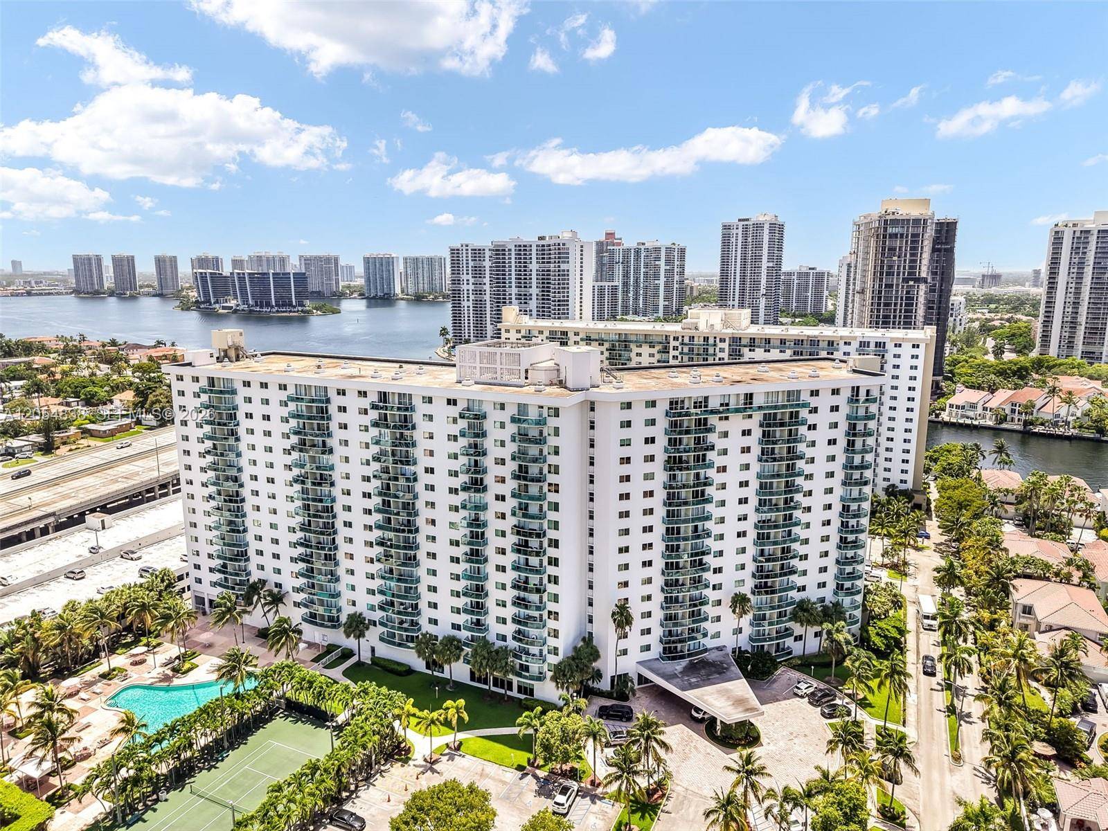 19380 Collins AveSunny Isles Beach - OCEANVIEW BUILDING B COND condo unit 1423 - picture