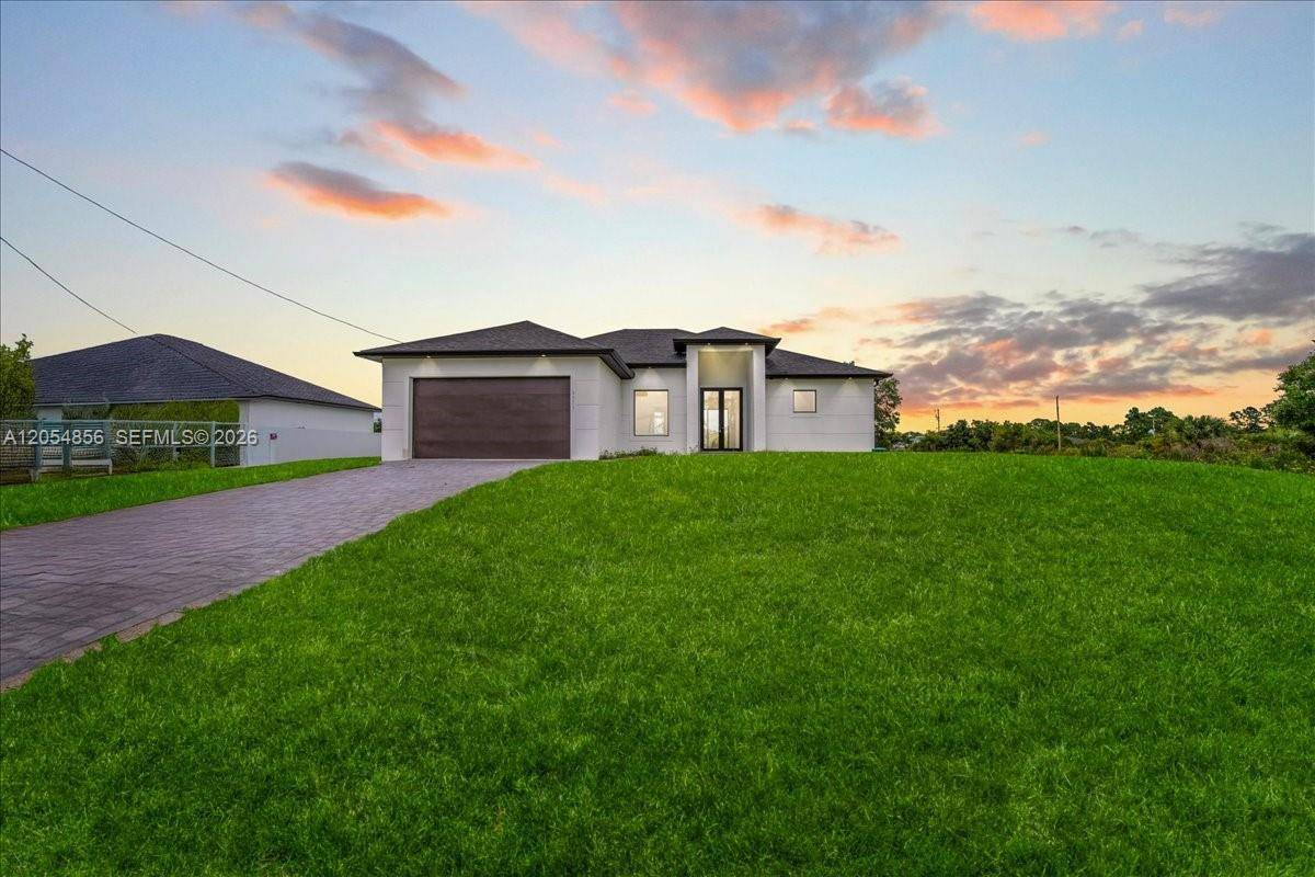 3371 Meadow RdLehigh Acres - picture