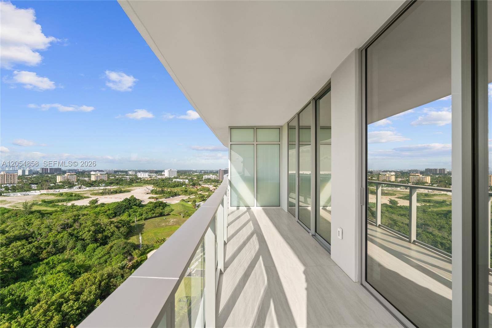 2411 Laguna CircleNorth Miami - One Park Tower condo unit 1604 - picture