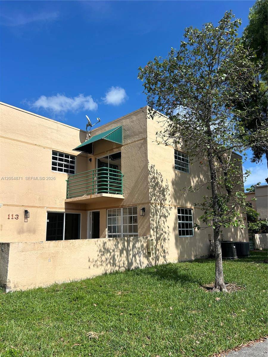 11880 SW 19th TerMiami - LES CHATEAUX AT INT GARDE condo unit 113 - picture